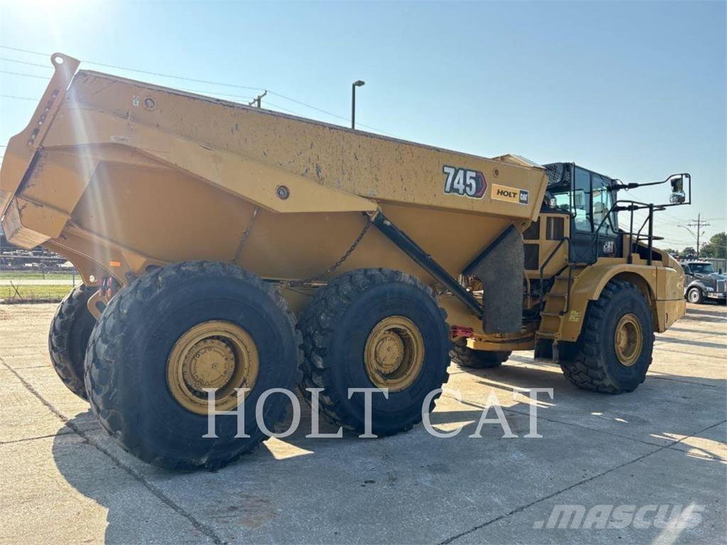 CAT 745 Tombereau articulé