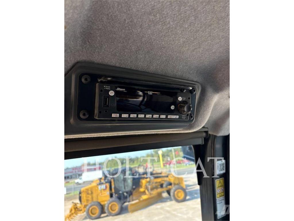 CAT 745 Tombereau articulé