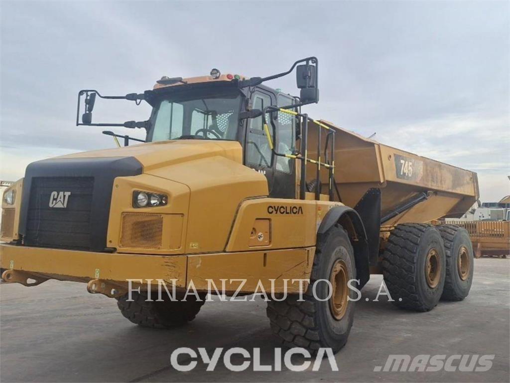 CAT 745 Tombereau articulé