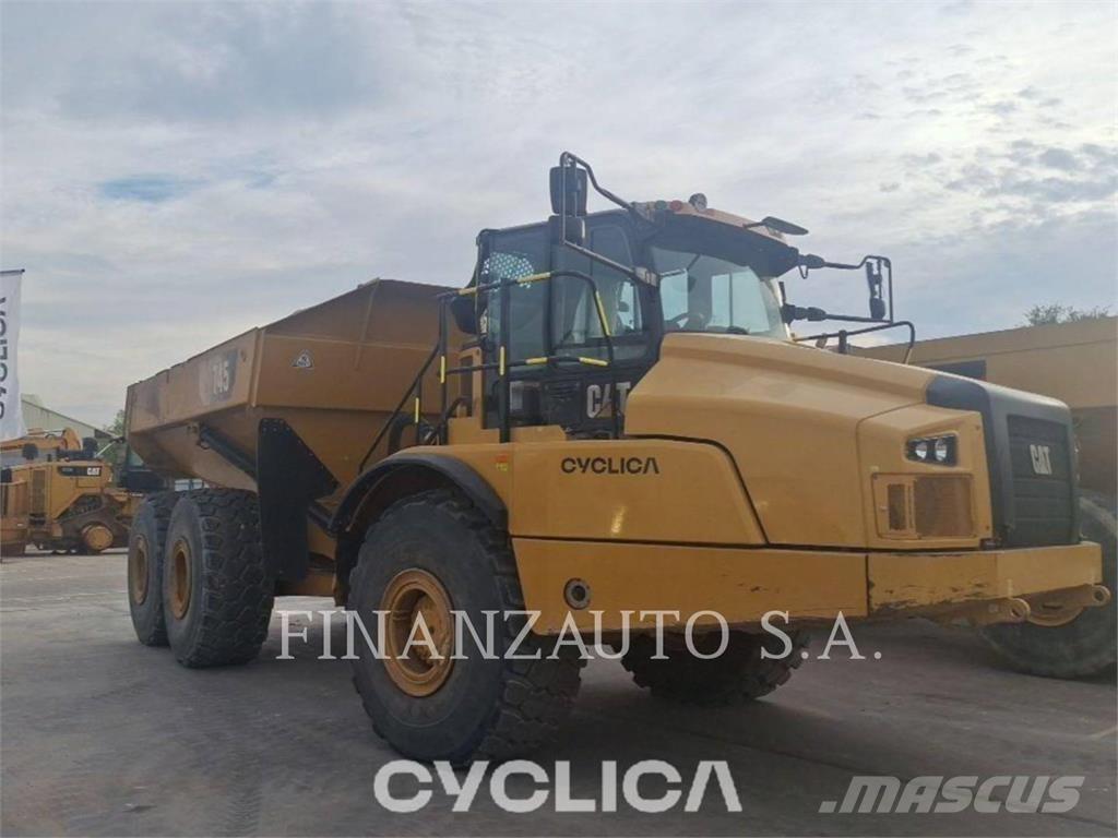 CAT 745 Tombereau articulé