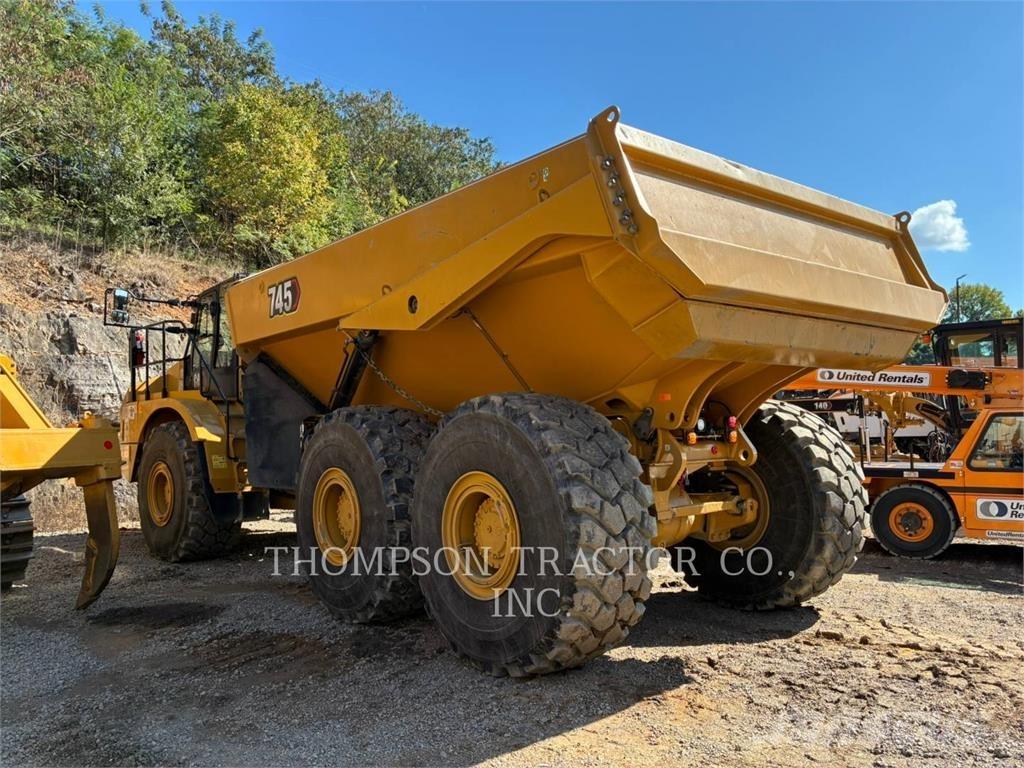 CAT 745 Tombereau articulé