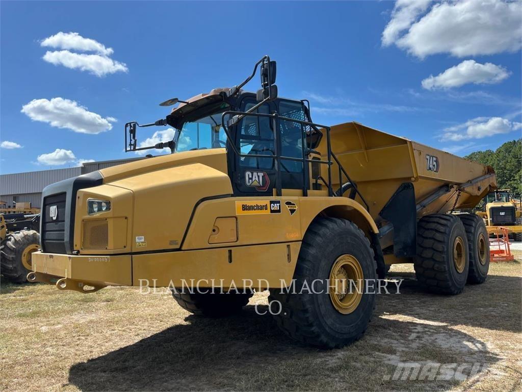 CAT 745 Tombereau articulé