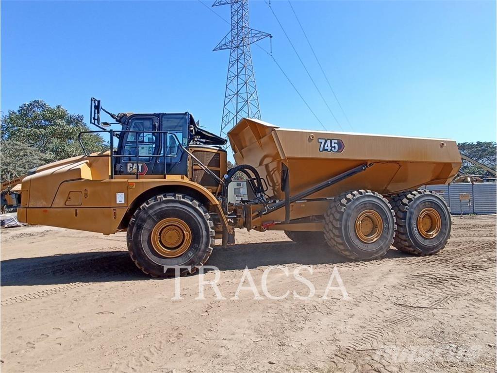 CAT 745 Tombereau articulé