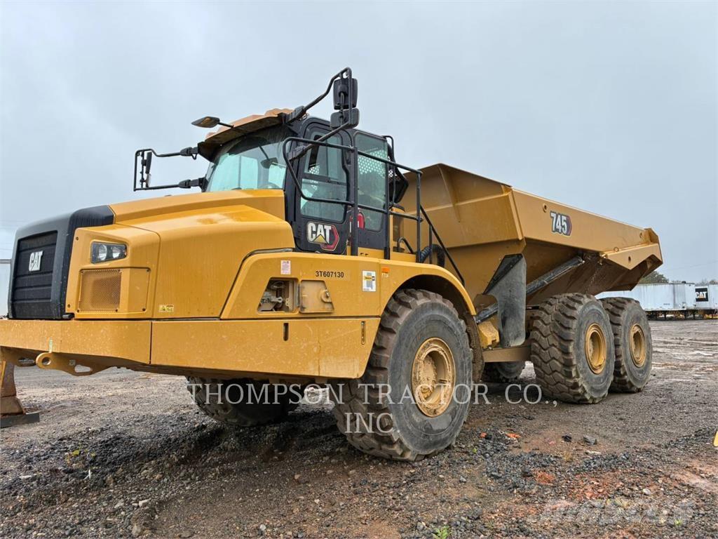 CAT 745 Tombereau articulé