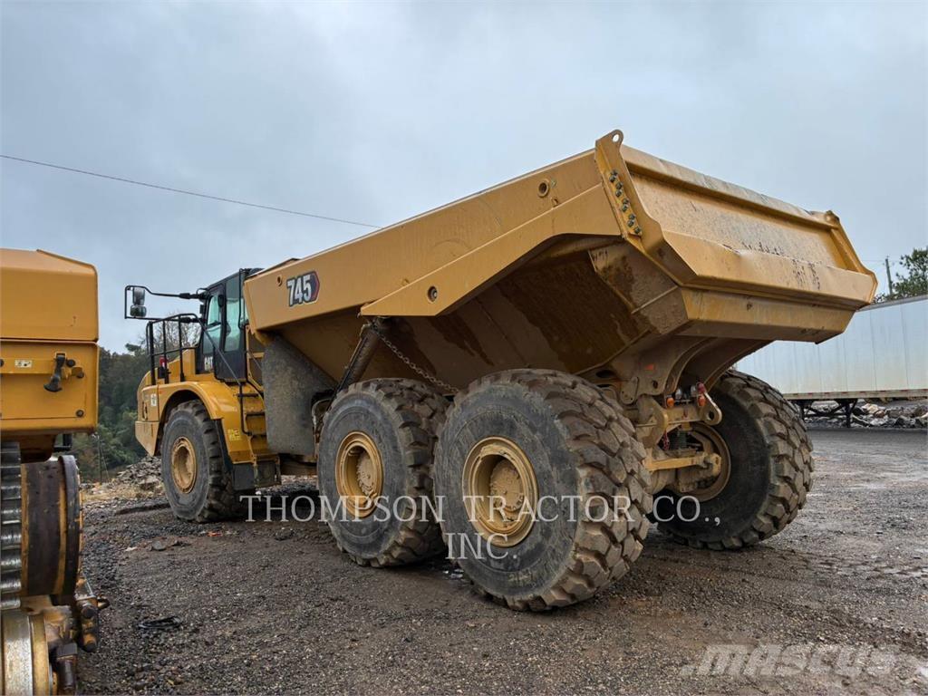 CAT 745 Tombereau articulé