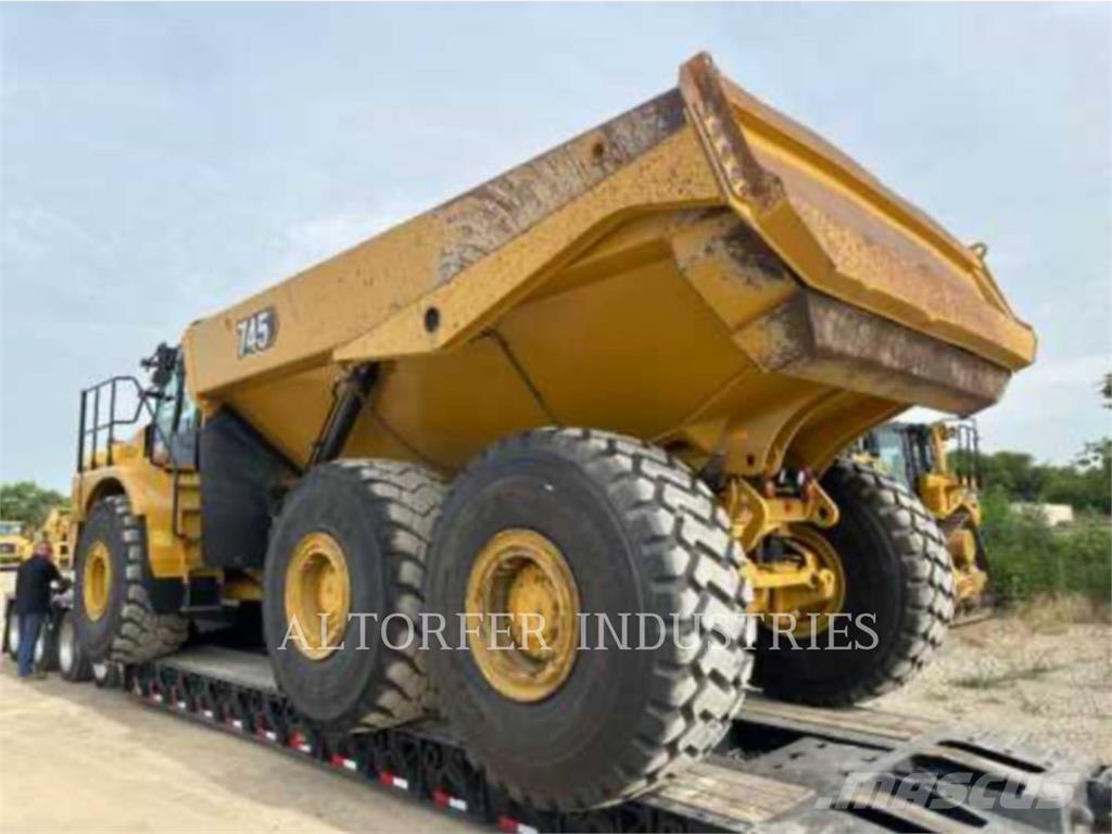 CAT 745 Tombereau articulé