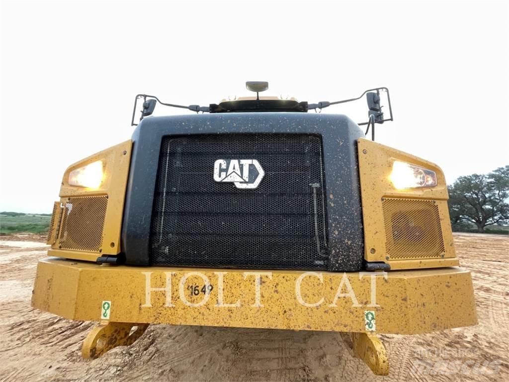 CAT 745-04 Tombereau articulé