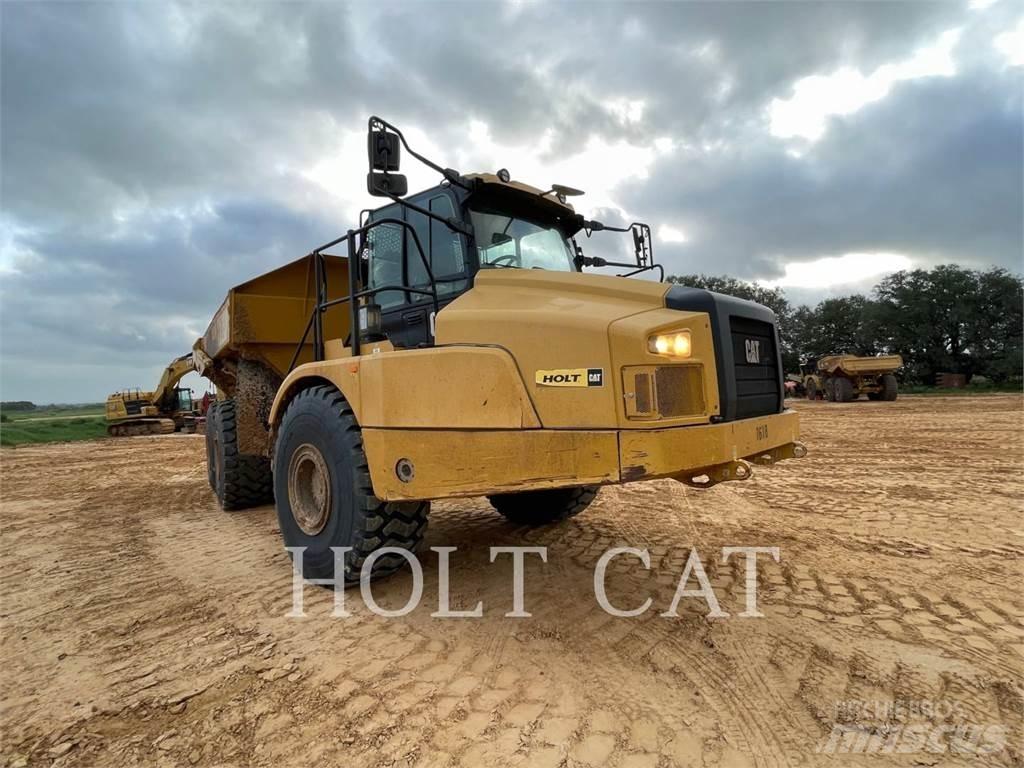 CAT 745-04 Tombereau articulé