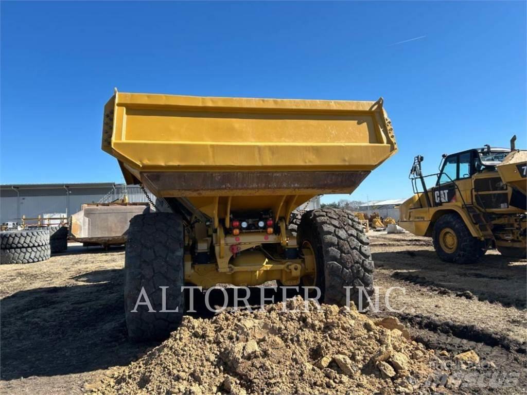 CAT 745-04 Tombereau articulé