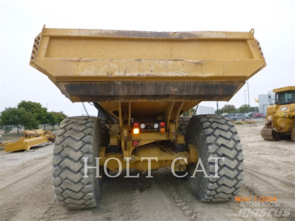 CAT 745-04 Tombereau articulé