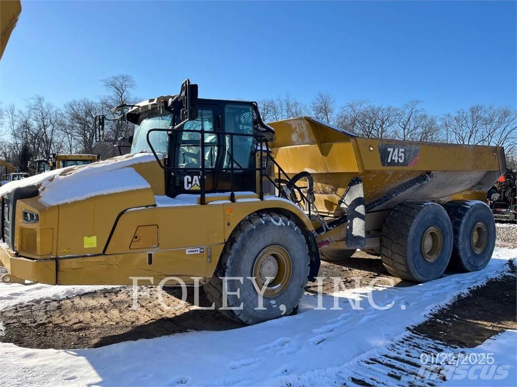 CAT 745-04 Tombereau articulé