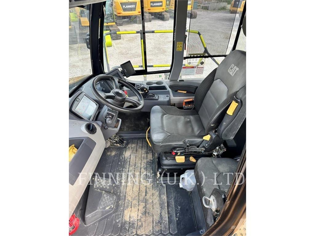 CAT 745-04 Tombereau articulé