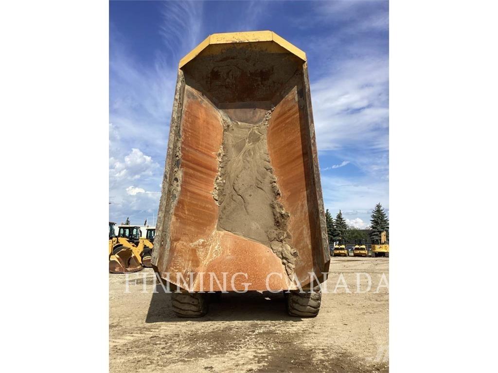CAT 745-04 Tombereau articulé