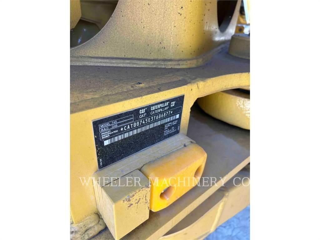 CAT 745 TG Tombereau articulé
