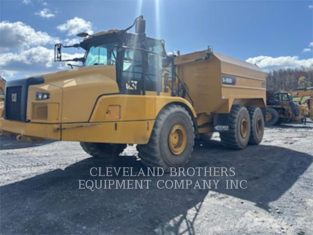 CAT 745 WW Camion citerne à eau