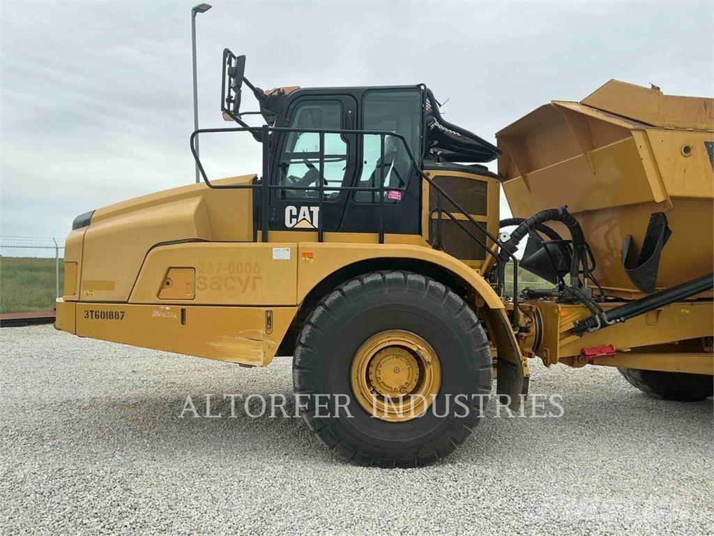 CAT 74504 Tombereau articulé