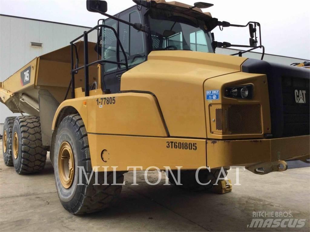 CAT 74504 Tombereau articulé
