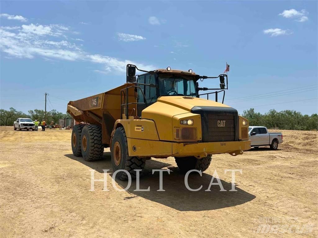 CAT 74504 Tombereau articulé