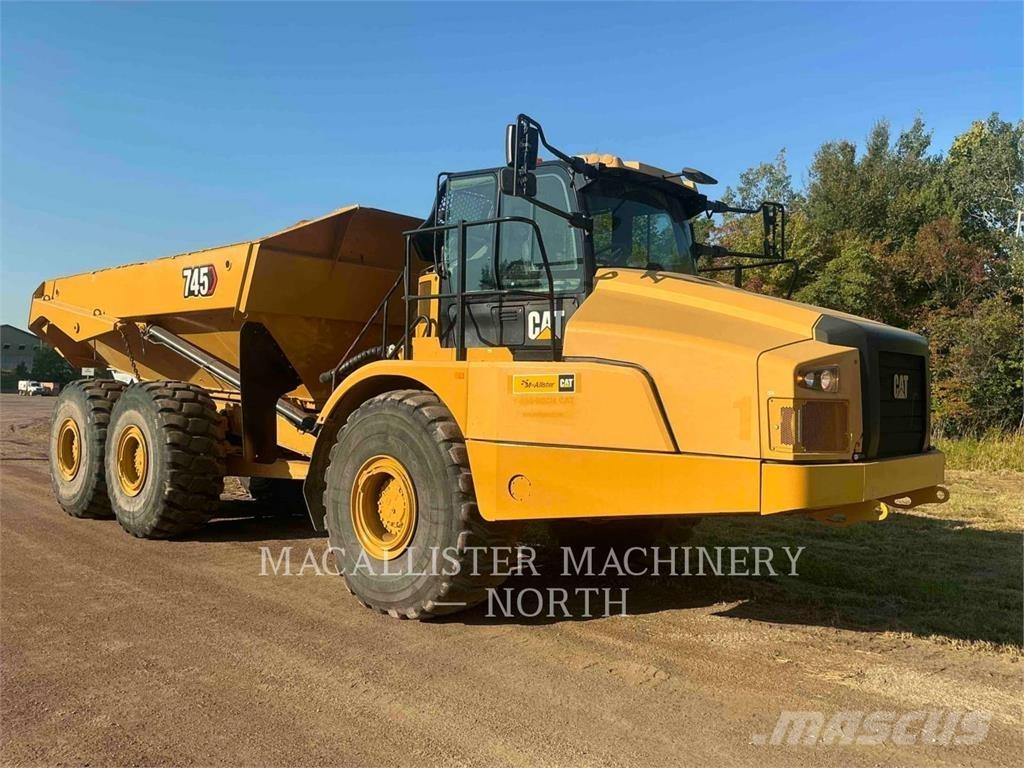 CAT 74504 Tombereau articulé