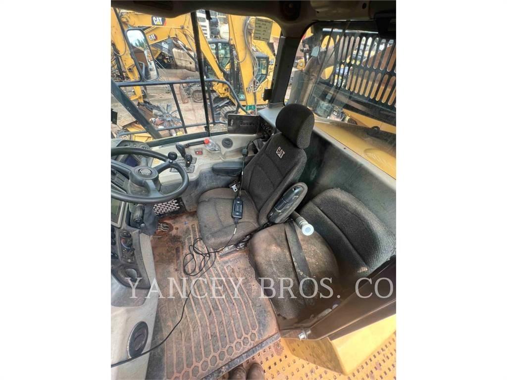 CAT 745C Tombereau articulé