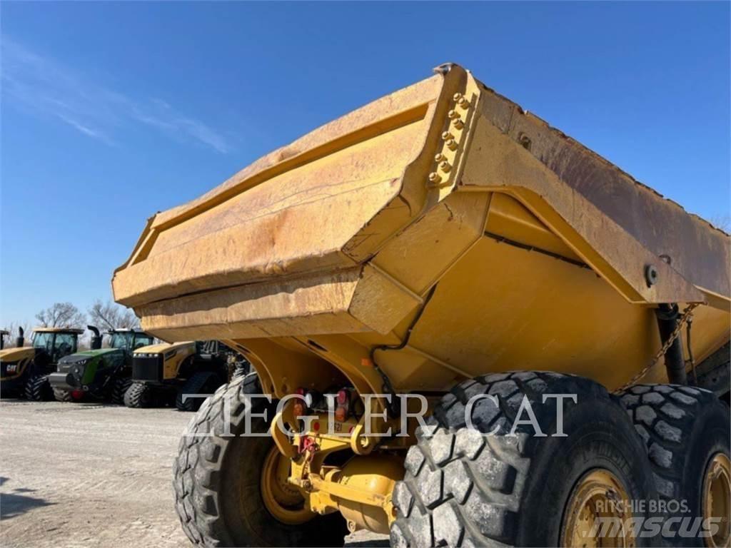 CAT 745C Tombereau articulé