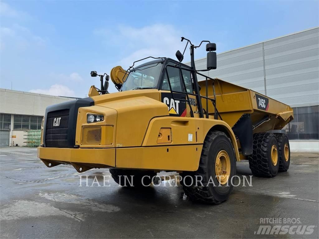 CAT 745C Tombereau articulé