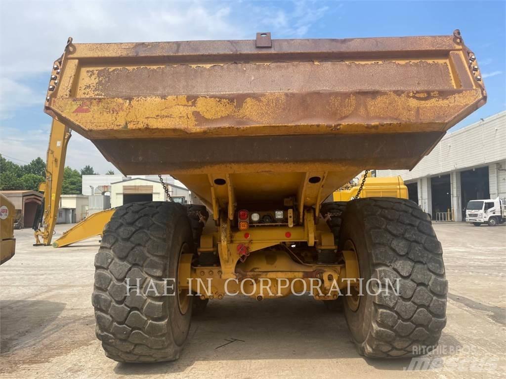 CAT 745C Tombereau articulé