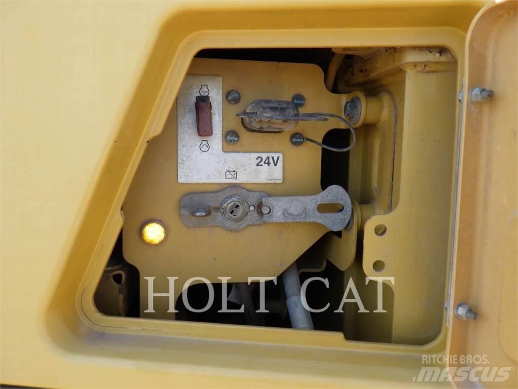 CAT 745C Tombereau articulé