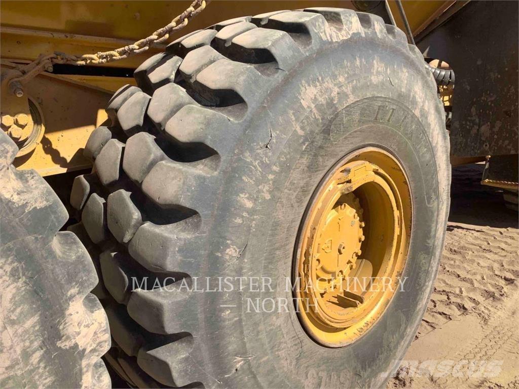 CAT 745C T Tombereau articulé