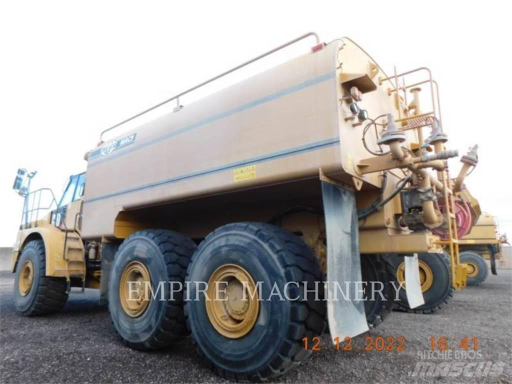 CAT 745C WT Camion citerne à eau