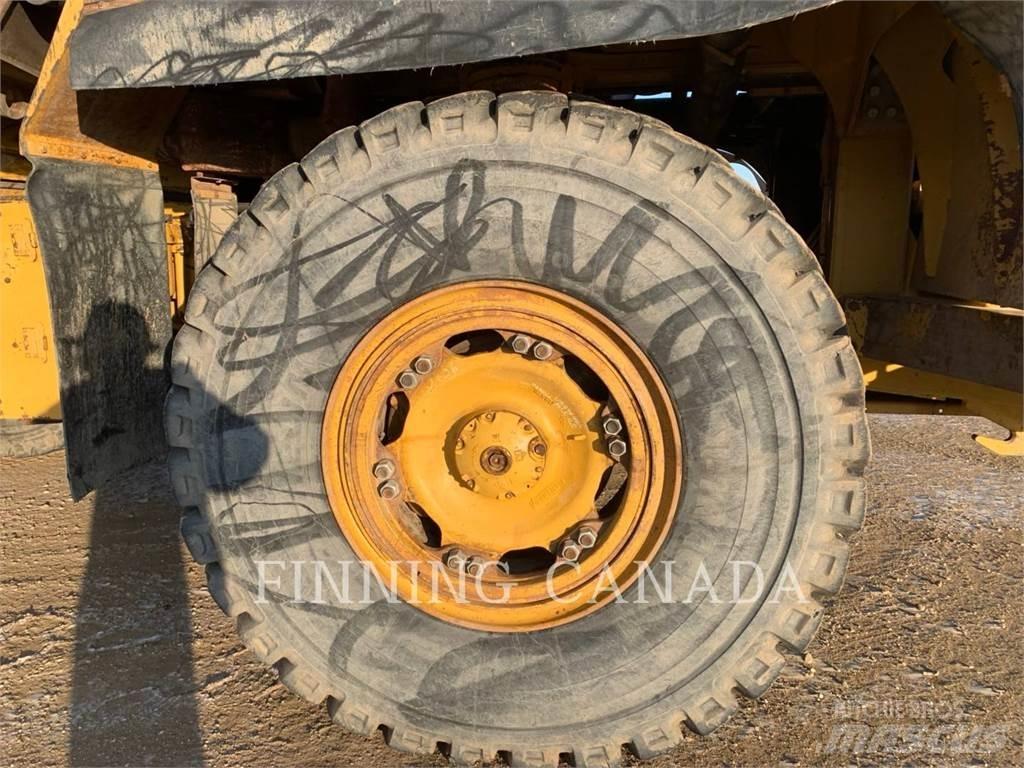 CAT 772 Tombereau articulé