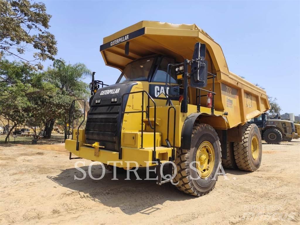 CAT 772 Tombereau articulé