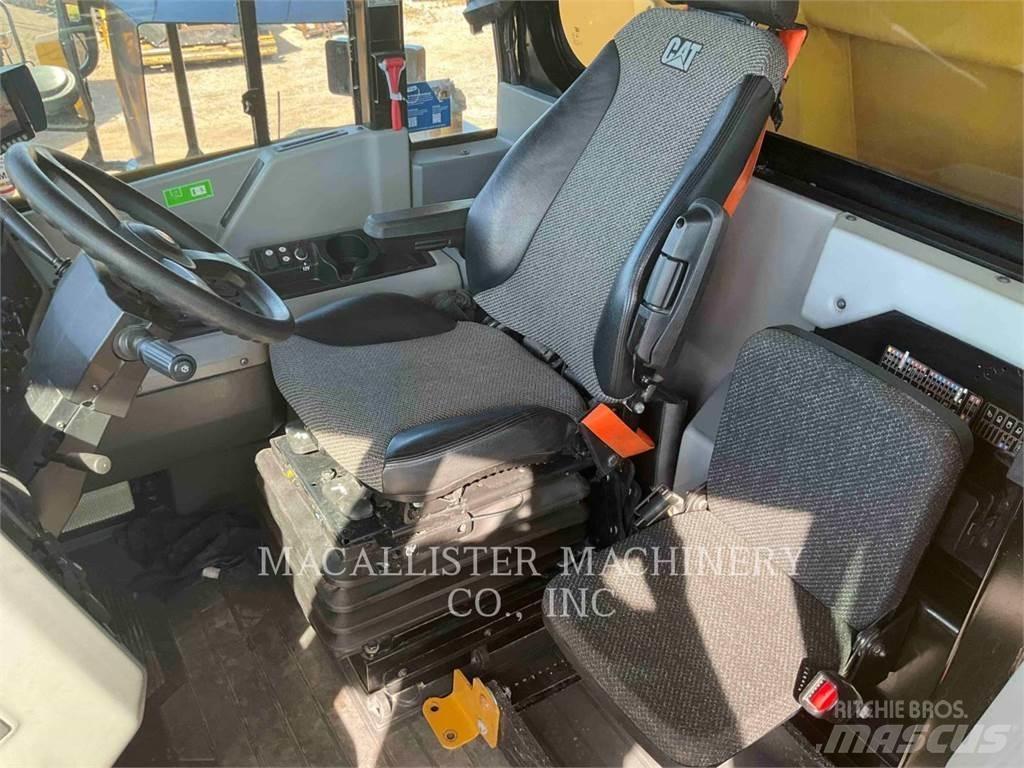 CAT 772G Tombereau articulé
