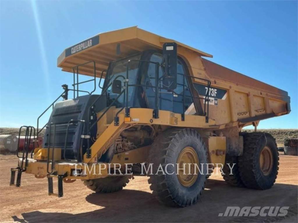 CAT 773F Tombereau articulé