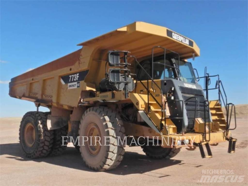 CAT 773F Tombereau articulé