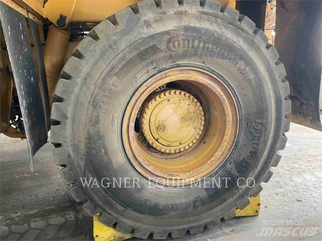 CAT 773F WT Camion citerne à eau