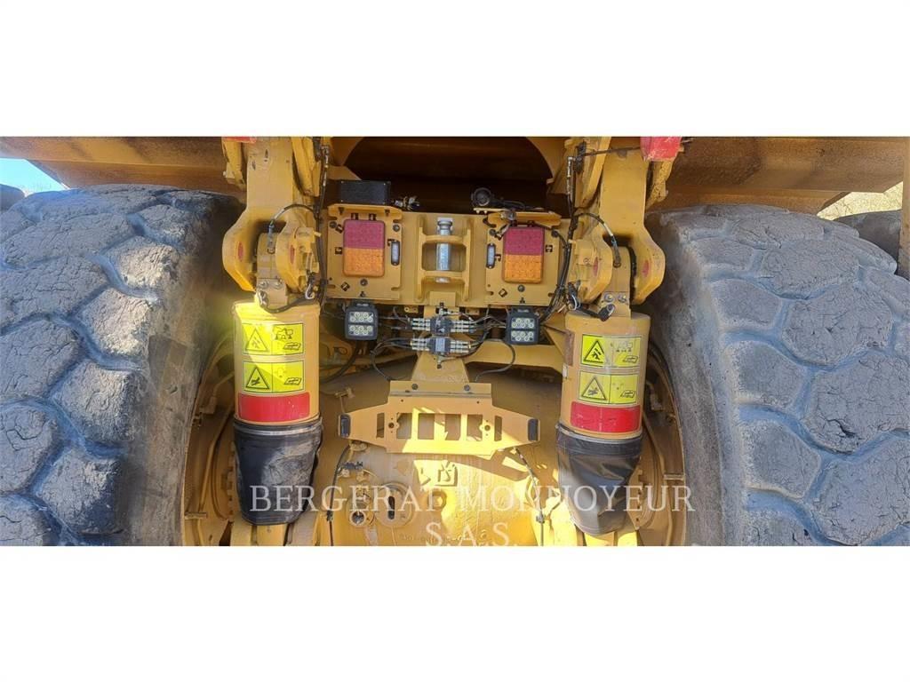 CAT 775 G Tombereau articulé