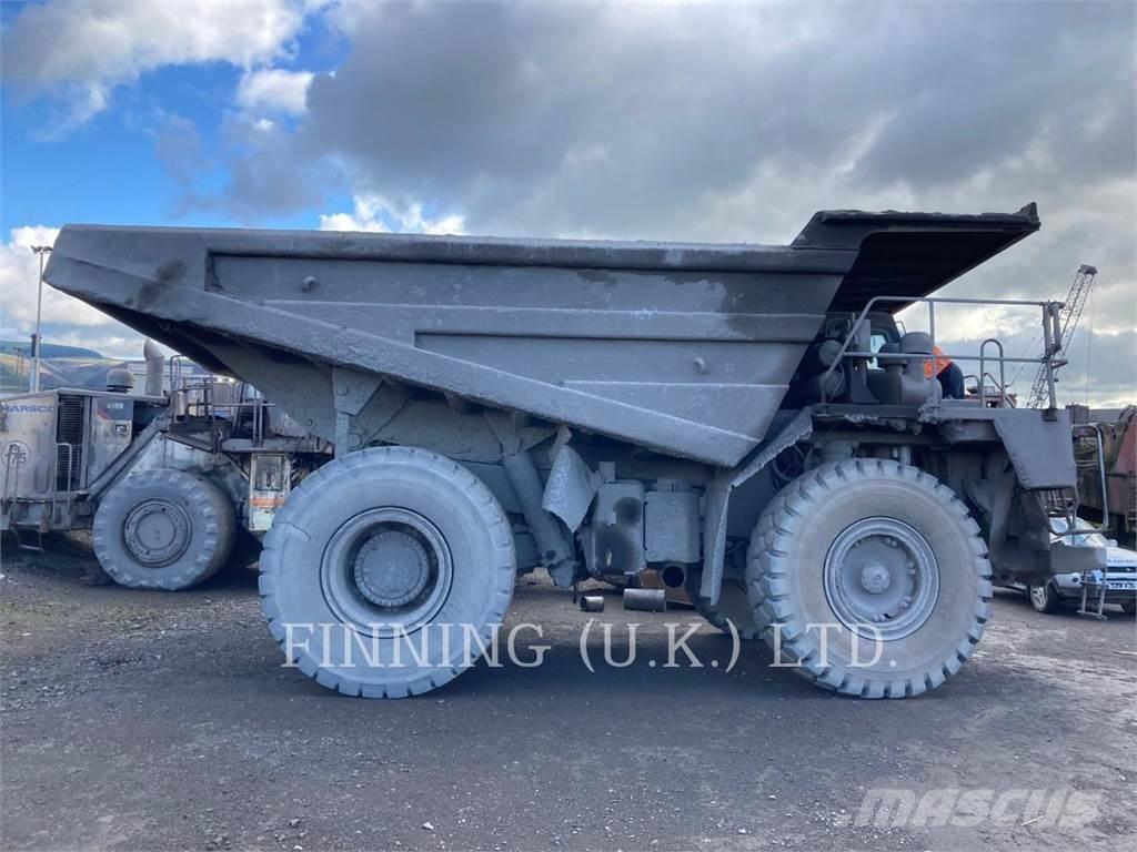 CAT 775D Tombereau articulé