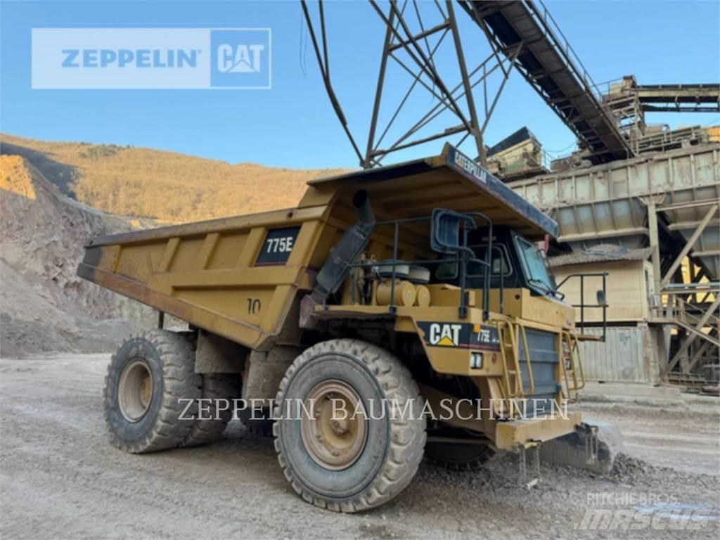 CAT 775E Tombereau articulé