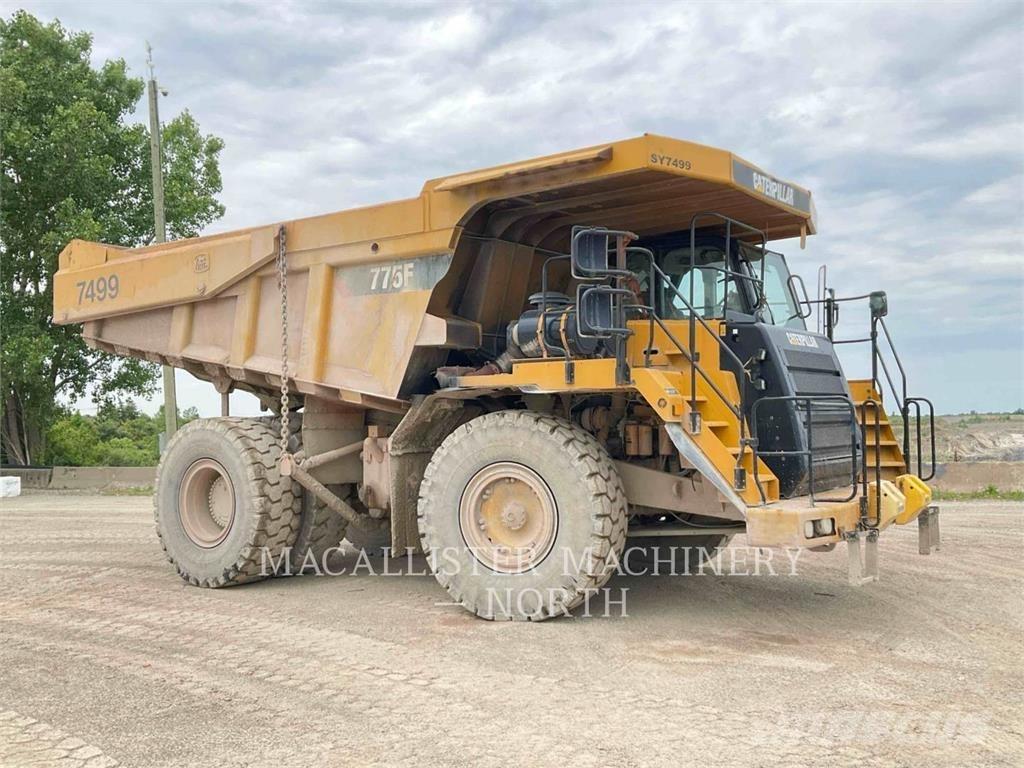 CAT 775F Tombereau articulé