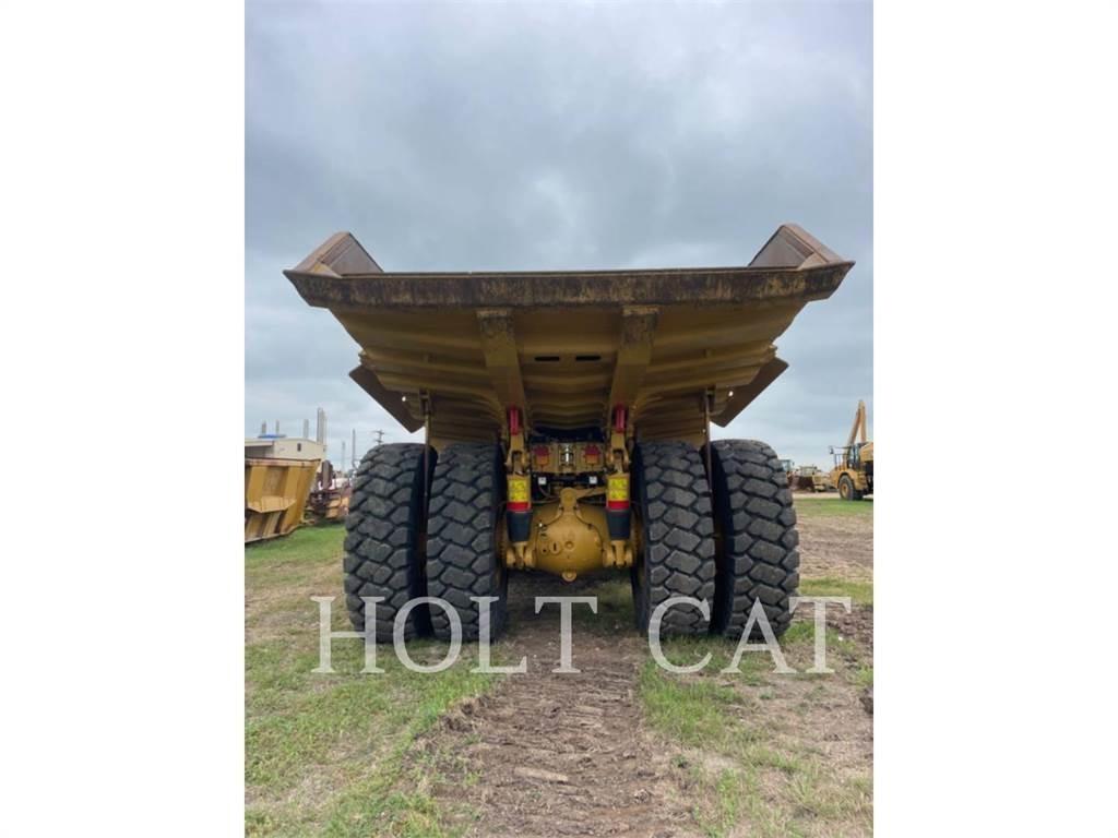 CAT 775G Tombereau articulé