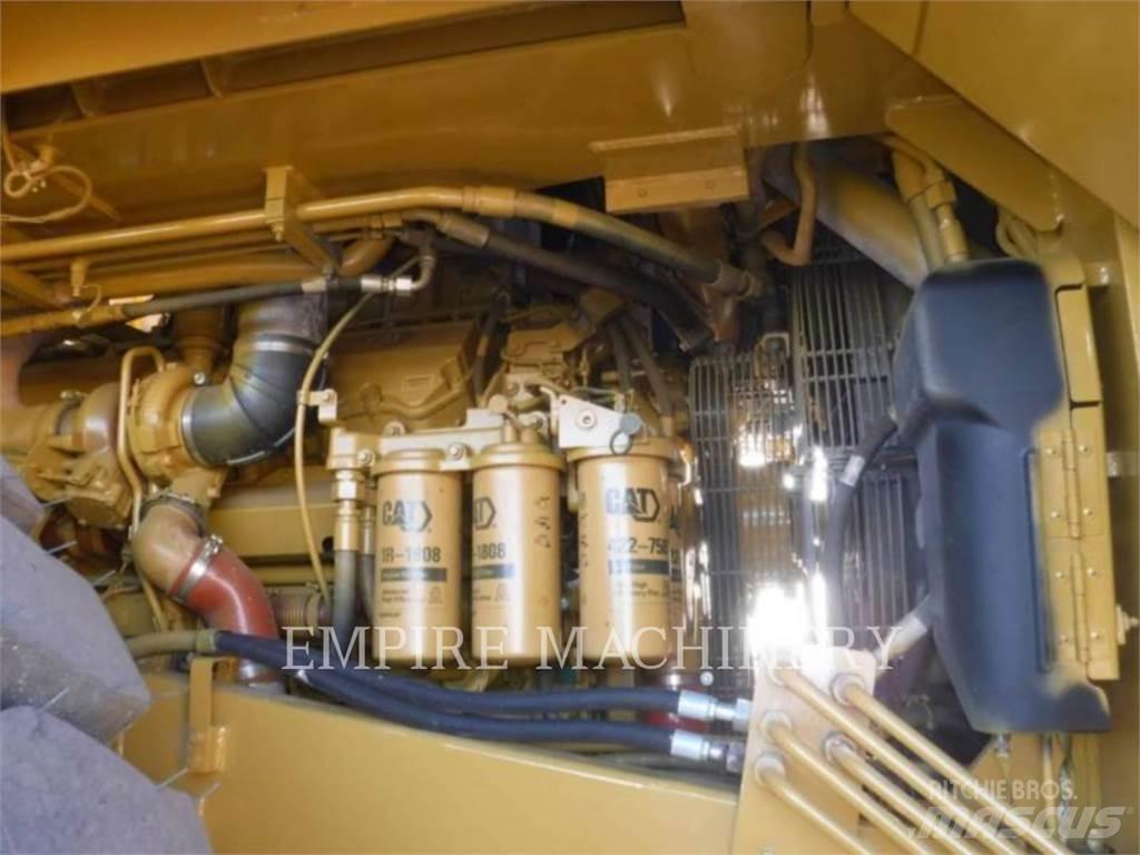CAT 775G Tombereau articulé