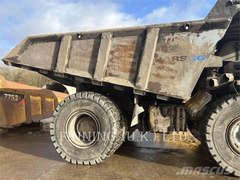CAT 775G Tombereau articulé