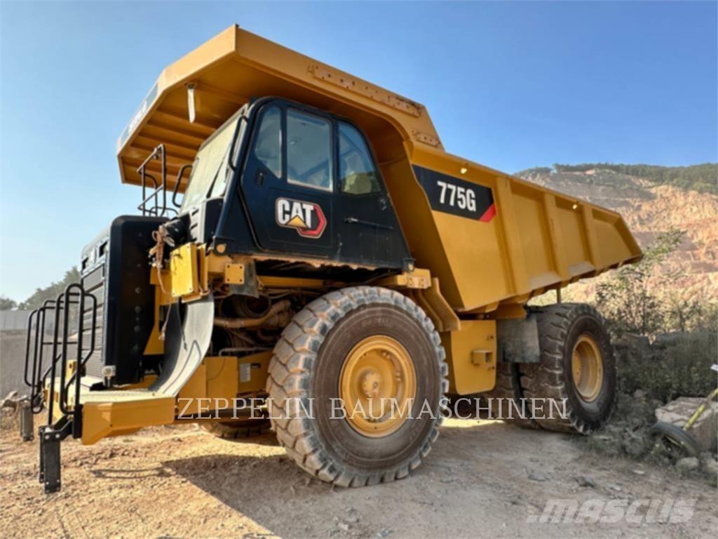 CAT 775G Tombereau articulé