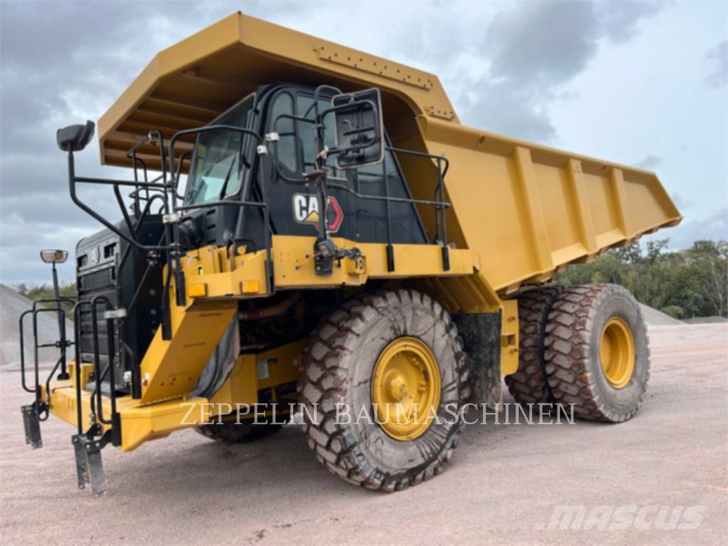 CAT 775G Tombereau articulé