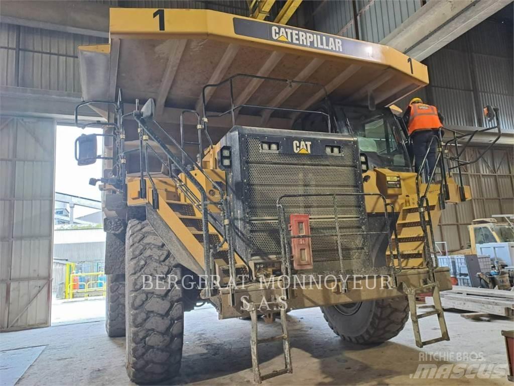 CAT 777G Tombereau articulé