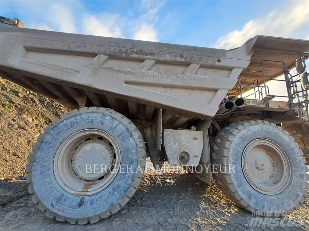 CAT 777G Tombereau articulé