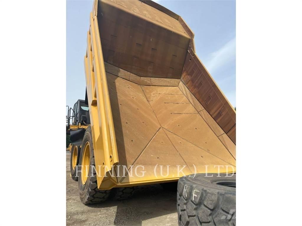CAT 777G Tombereau articulé