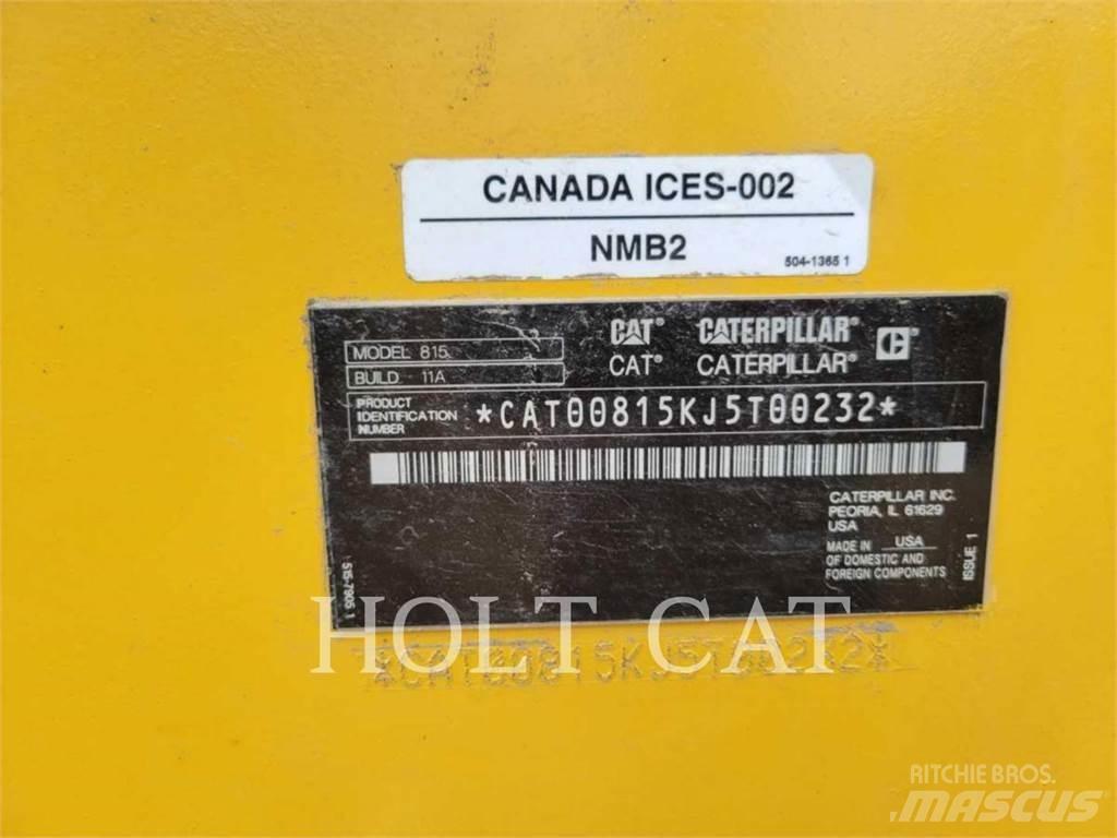 CAT 815 Compacteur de sol