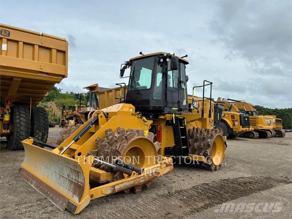 CAT 815 Compacteur de sol